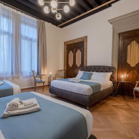 Appartamentino Canal Grande Con Vaporetto Di Fronte - Senza Cucina Venedig Exteriör bild
